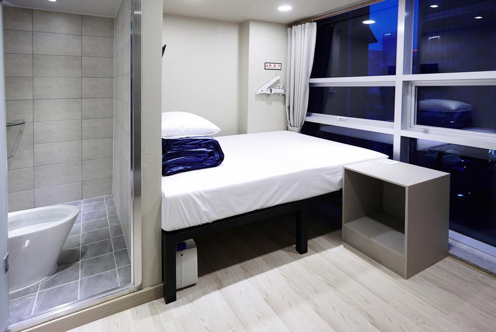Seoul N Hostel חדר תמונה